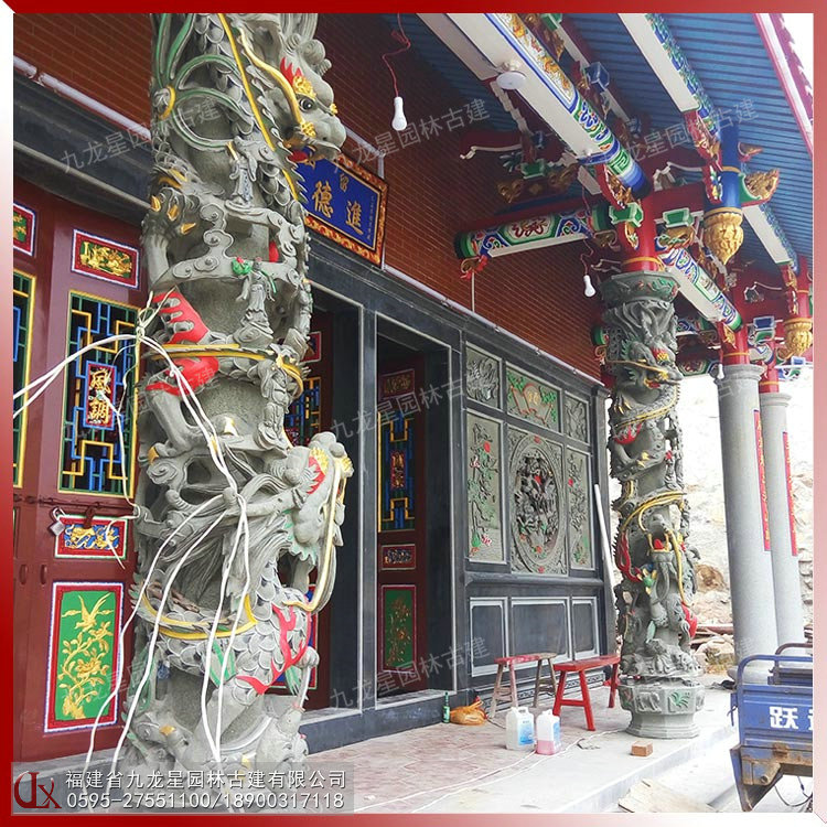 1615262357408771.jpg 石雕盤(pán)龍柱圖片